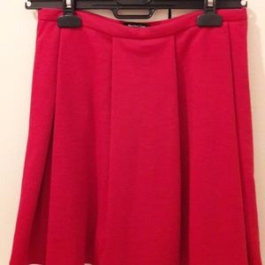 Massimo Dutti Red Pleated Skirt. Size S
